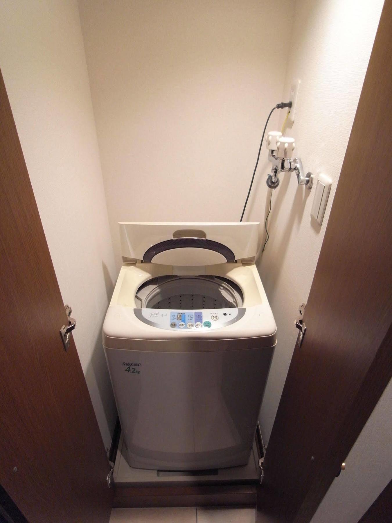 Palace Studio Shinjuku Parkside Токио Экстерьер фото