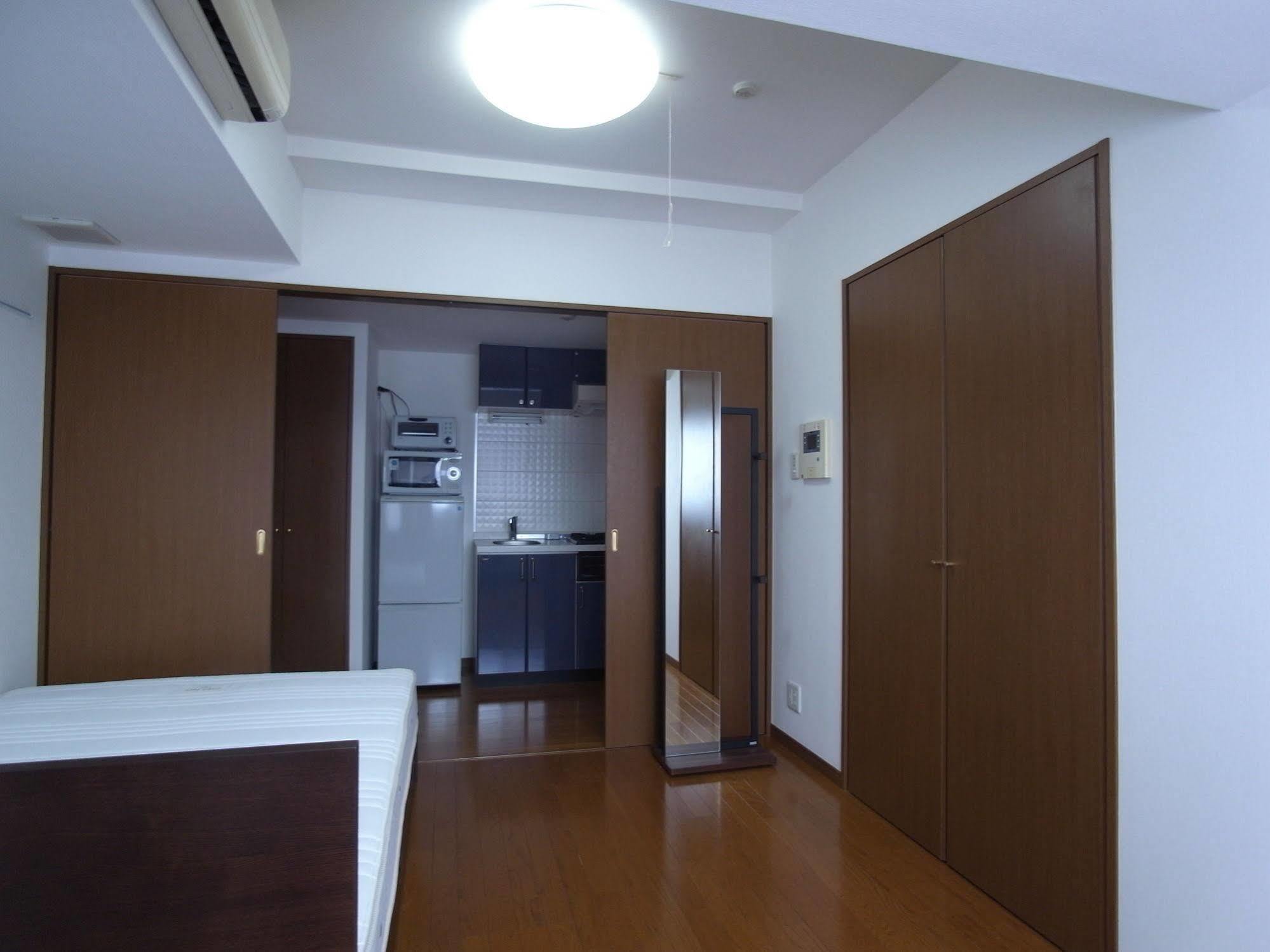 Palace Studio Shinjuku Parkside Токио Экстерьер фото