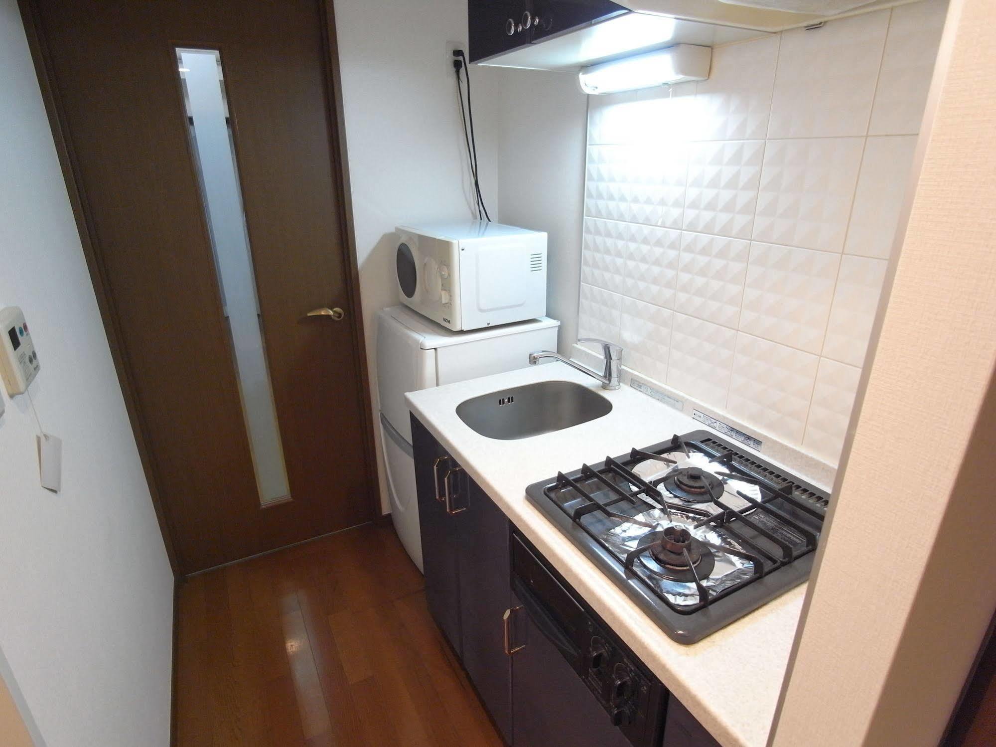 Palace Studio Shinjuku Parkside Токио Экстерьер фото